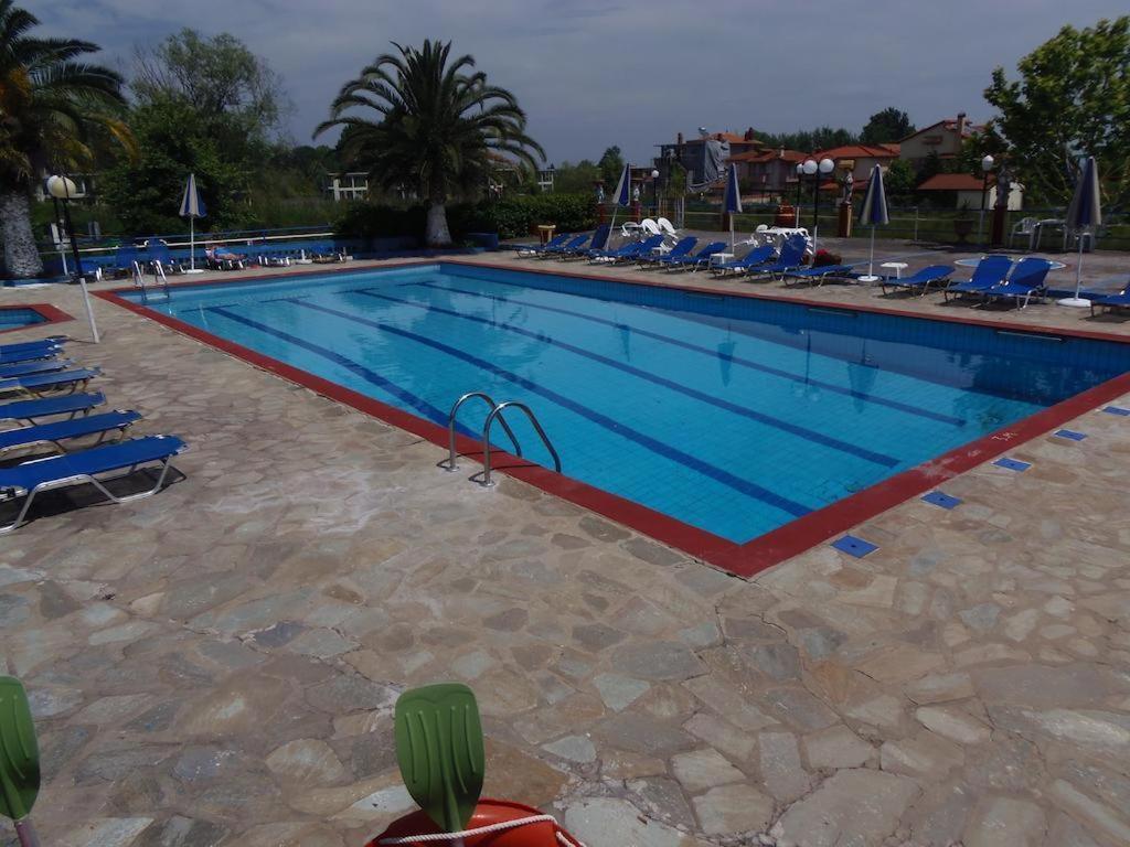 Great Alexander Hotel Литохоро Экстерьер фото